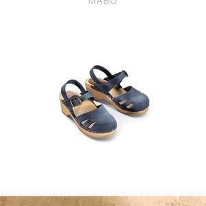 Mabo navy Mary Jane clogs
